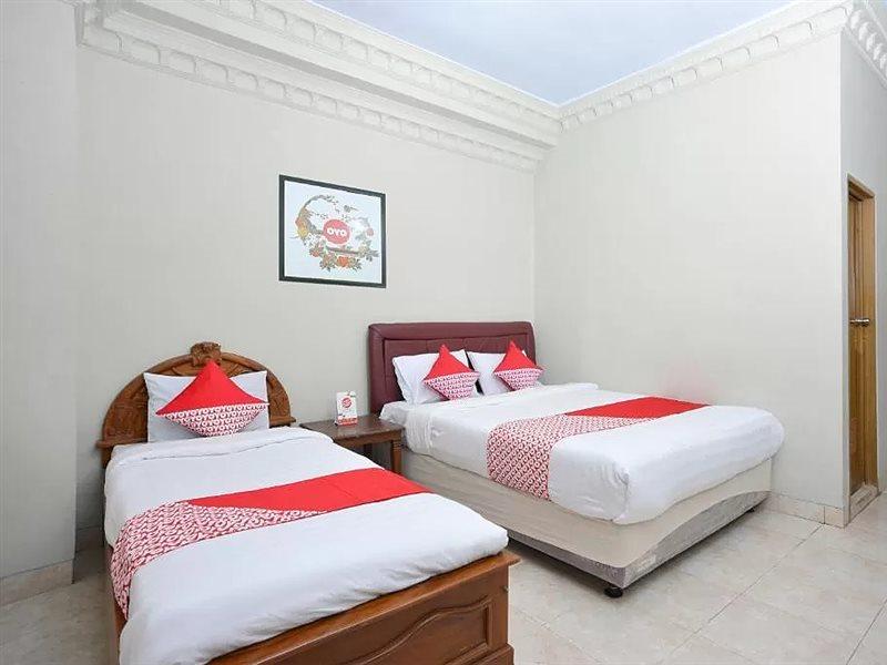 Oyo 586 Hotel Wijaya Kalasan Zewnętrze zdjęcie
