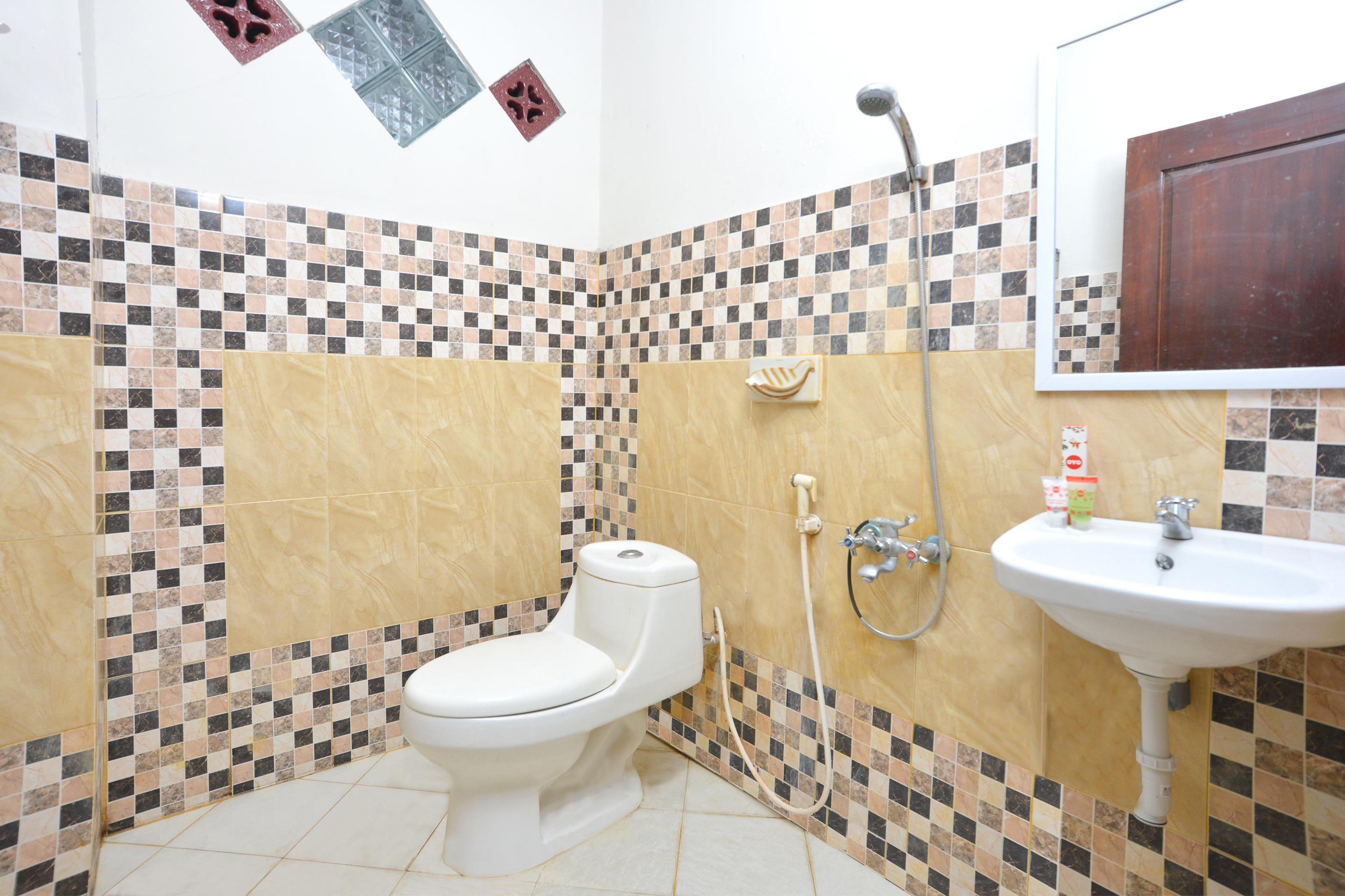 Oyo 586 Hotel Wijaya Kalasan Zewnętrze zdjęcie